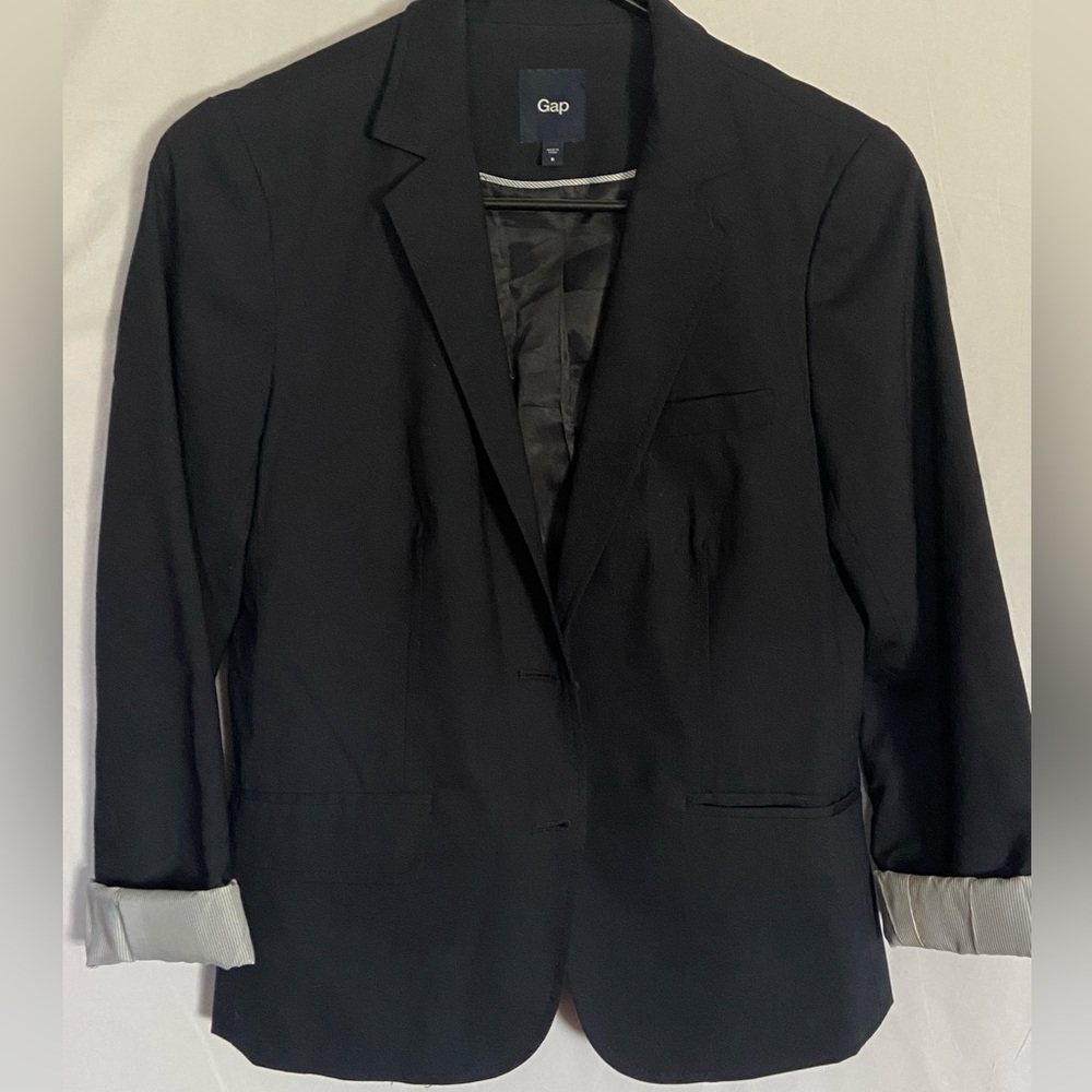 Gap 3/4 sleeve navy blazer size 6